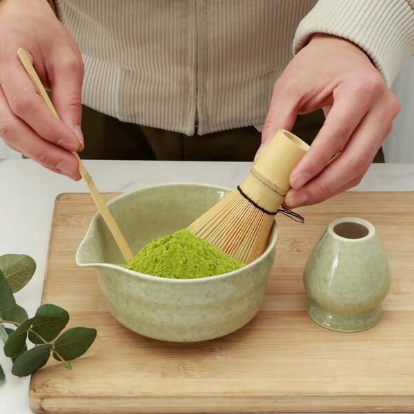 4 Stück Premium Matcha Tee Set mit Bambusquirl, Keramikschale, Löffel & Halterung - Komplett Matcha Zubereitung Set für Traditionelle Japanische Teezeremonie - Ideales Matcha Geschenkset für Anfänger und Enthusiasten Schulanfang