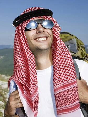 3-delige set Arabische hoofddoeken voor heren, Dubai sjaal in Midden-Oostenstijl, inclusief 1 effen Boheemse polyester hoofdband en 1 handgebreide witte muts, Boho-stijl, geschikt voor reizen in het Midden-Oosten/Arabische outfits/Bohemian mode