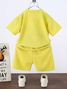 2 pezzi / set Outfit estivo per bambini, maglietta a maniche corte e pantaloncini per bambini e bambine, tuta casual sportiva gialla per bambini piccoli e neonati - Giallo - Visualizzare 2