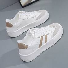 新款经典白色皮革休闲硫化女式运动鞋，百搭