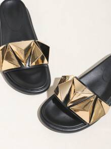 Sandali estivi da donna, stile vacanziero minimalista, decorati con fibbia metallica a triangolo, sandali con zeppa platform in stile fatato, adatti per passeggiate all'aperto e spiaggia