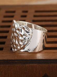 Simple And Fashionable Heart-Shaped Wide Ring, Personalized Jewelry Gift Suitable For Women's Daily Events