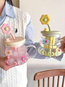 Hochwertige Glas-Trinkflasche für Frauen mit elegantem Aussehen, niedlichem Blumenmuster, inspiriert vom Stil von Teenager Mädchen. Bürotasse mit getrennten Tee- und Wasserbereichen.