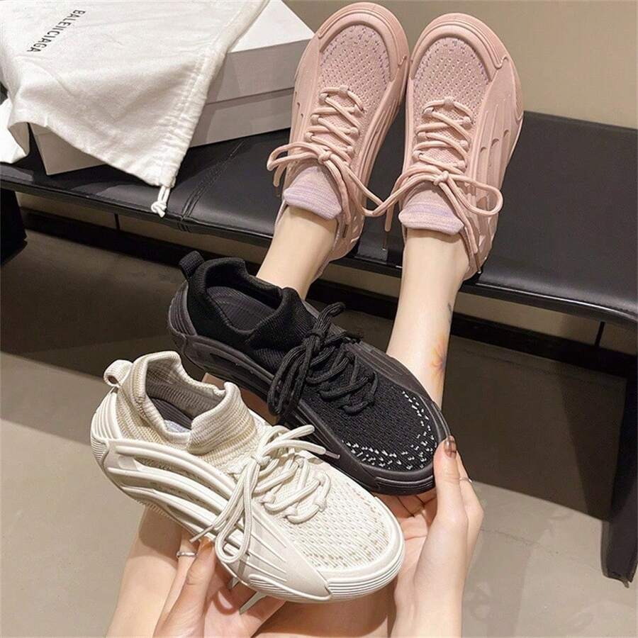 Women Flats