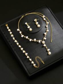 1 件女士项链 + 1 对女士耳环 + 1 件女士手链首饰套装，优雅时尚的珍珠首饰套装，适合婚纱、参加派对、毕业季、骄傲月等。