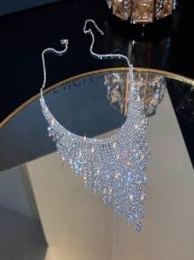1 pezzo Collana con nappine e strass personalizzata, con design di gioielli