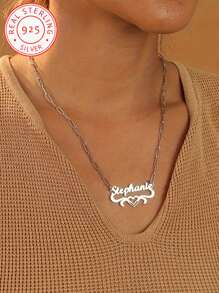 Collana con ciondolo personalizzato con nome in inglese in argento 925, collana minimal con nome semplice, stile catena a fermaglio, regalo di gioielleria per la Festa della Mamma e di San Valentino, stile minimalista
