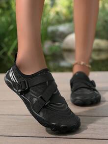 Stylische Wasserschuhe für Damen – schnelltrocknend und leicht für Strand, Bootfahren, Surfen, Pool-Party – Design