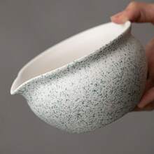 2PCS Japanese Style Ceramic Eagle Beak Dual Color Tea Bowls Set, High Temperature Fired, Easy To Clean Glazed Surface, Carefully Crafted, Anti-Slip & Elegant, Exquisite Gift Box Suitable For Birthday & Holiday Gifts, Suitable For Home, Office, Outdoor Camping Etc., Tea Whisk, Upright Tea Spoon, Teacup Holder, Song Dynasty Tea Utensil