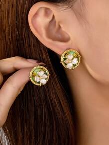 1 Pair Elegant Floral Shaped Round Stud Earrings, Suitable For Women Party & Vacation Jewelry