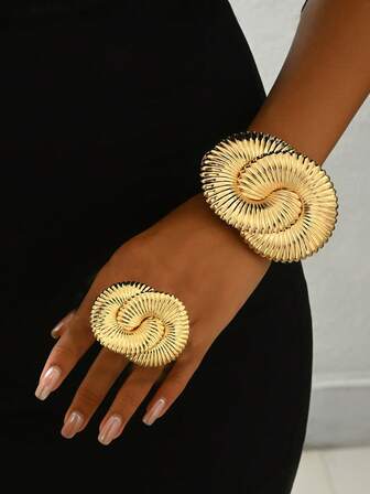 2 st/set Fashionabelt Unikt Europeiskt & Amerikanskt Stil 8 Former Metall Guld Asymmetriskt Geometriskt Ring- Och Armband Set