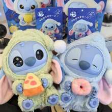 Disney 1 pieza Figura de resina Lilo y Stitch en caja ciega para colgar en la mochila, decoración de escritorio de dibujos animados divertidos y lindos, artículo coleccionable, juego para fiestas, favor de fiesta de cumpleaños, decoración de escritorio para ceremonias de graduación, bodas y oficinas, regalo ideal para vacaciones