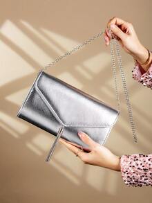 迷人的女士流苏装饰信封晚宴手包，闪亮的链条肩带，时尚翻盖，奢华纹理人造皮革，非常适合华丽场合，理想的婚礼和派对活动配饰 - 銀色 - 查看 3