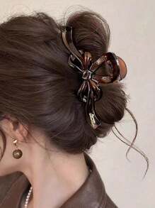 Elegant Bowknot Solid Color Hair Clip With Sophisticated Letter Design, Suitable For Women To Wear On Dates, Parties, Gatherings Fashion Hair Accessories Beauty Claw Clips Casual Hair Claw