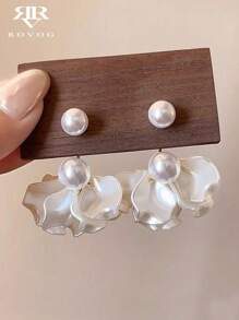 1 par de pendientes elegantes y premium con pétalos florales colgantes, lujosos y de moda para uso diario, encantadores para mujeres