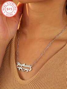 Collana con ciondolo personalizzato con nome in inglese in argento 925, collana minimal con nome semplice, stile catena a fermaglio, regalo di gioielleria per la Festa della Mamma e di San Valentino, stile minimalista