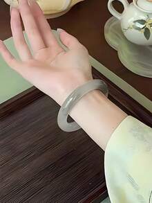 1 件女士时尚仿玉手镯（适合 100 磅女士），光照透明