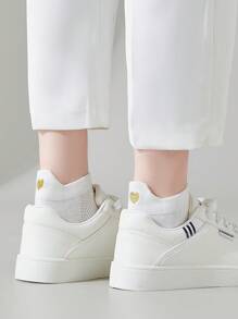 6 Pairs Of White Socks For Women, Gold Heart Embroidery Gorgeous Style Low Top Women's Boat Socks, Versatile And Simple Style