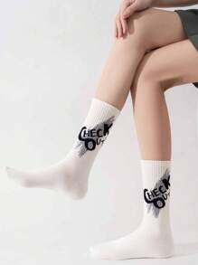5 Pairs Men's Mixed Color Original Letter Black & White Crew Socks, Suitable For Daily Wear, Great Gift For Family And Friends