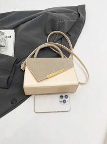 Bolsa de Festa Elegante Branca Feminina - Embelezada com Strass, Bolsa de Ombro e Tiracolo Chique, Clutch de Presente com Decoração Dourada
