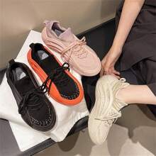 Women Flats