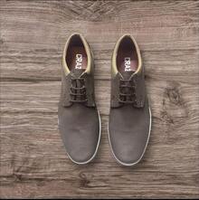 ZAPATO FORMAL PARA CABALLERO TIENEN EL STYLO  QUE TE HACE VER FABULOSO ESTOS ZAPATOS DE VESTIR PARA CABALLERO SERAN EL HIT DE TU LOOK PUES SON PERFECTOS.  ADEMAS,  SU COMODIDAD ES TODO LO QUE NECESITAS EN LARGAS JORNADAS, GRACIAS A SU DISEÑO PUEDES IR DESDE LO MAS CASUAL HASTA LO MAS ELEGANTE EN CUALQUIER EPOCA DEL AÑO. - Marrón - Ver 4