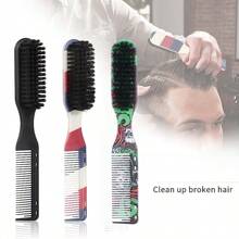 Peigne multifonctionnel pour hommes, brosse à cheveux pour hommes, outils et accessoires capillaires pour hommes, peigne convenant aux hommes. Une brosse à double usage pour la coiffure et la mise en forme de la barbe, avec un design de peigne et de brosse. Un peigne à double usage pour coiffer les cheveux naturels et les sourcils. Outils capillaires, produits capillaires et accessoires pour les essentiels de voyage de salon de coiffure. Outil de mise en forme de la barbe pour hommes, peigne à texture de brosse, outil de coupe de cheveux, peut prendre soin de la barbe et peigner les cheveux