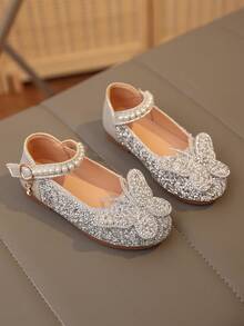 1 Đôi Giày Bệt Dễ Thương Màu Hồng Cho Bé Gái Cỡ Lớn, Thời Trang Mới 2026, Đa Năng, Trang Trí Nơ Ngọc Trai & Đá Quý, Mũi Tròn, Thích Hợp Cho Mang Hàng Ngày, Khiêu Vũ, Hoạt Động Ngoài Trời Mùa Xuân & Thu, Giày Ba lê Công Chúa Mũi Kín Trang Trí Lấp Lánh, Kích Cỡ Nhỏ Hơn Nửa Size - Bạc - Xem 2