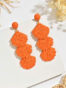 OOQ 1 paire de boucles d'oreilles pendantes longues faites main de style bohème avec franges de coquillages de raphia, aux motifs géométriques uniques. Convient pour la plage, les vacances, les fêtes, les festivals, les mariages, les fêtes et le port quotidien pour les femmes