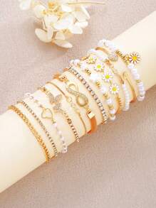 8 Stücke & eleganter Metallarmband-Set mit verschiedenen Elementen wie Perlen, Herzen, Schmetterlingen, Unendlichkeit, Strass, personalisiertes delikates süßes mehrschichtiges Armband, ideal als Geschenk für Freunde, Familie, Geliebte, Feiertage, Partys, Alltagsgebrauch, Jahrestag