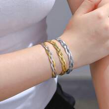 JOJELOO 1 Stück handgefertigtes Titanstahl-Armband, modisch & personalisiert, geeignet für Frauen zum Tragen auf Partys oder Hochzeiten