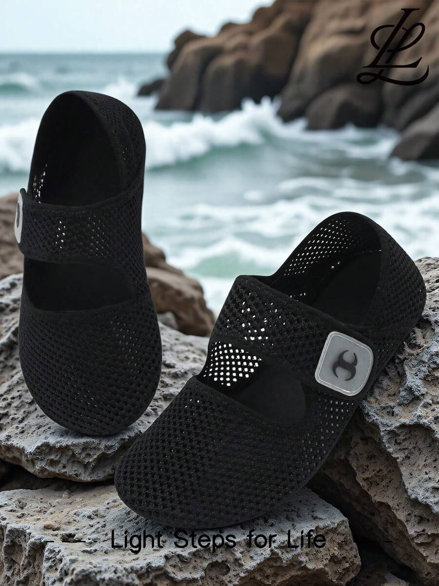 Leisfit Lightweight And Breathable Outdoor Water Shoes, Quick Drying Barefoot Anti Slip River Tracing Shoes - Suitable For Men And Women's Summer Beach Walks/Swimming Pools/Outdoor Activities - Black - View 1