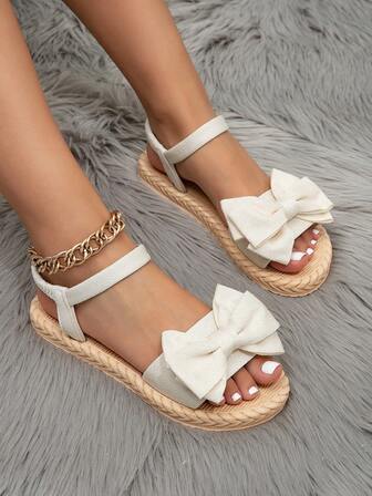 经典、优雅、时尚、休闲女士户外防滑塑料凉鞋，带贴花设计，春夏季