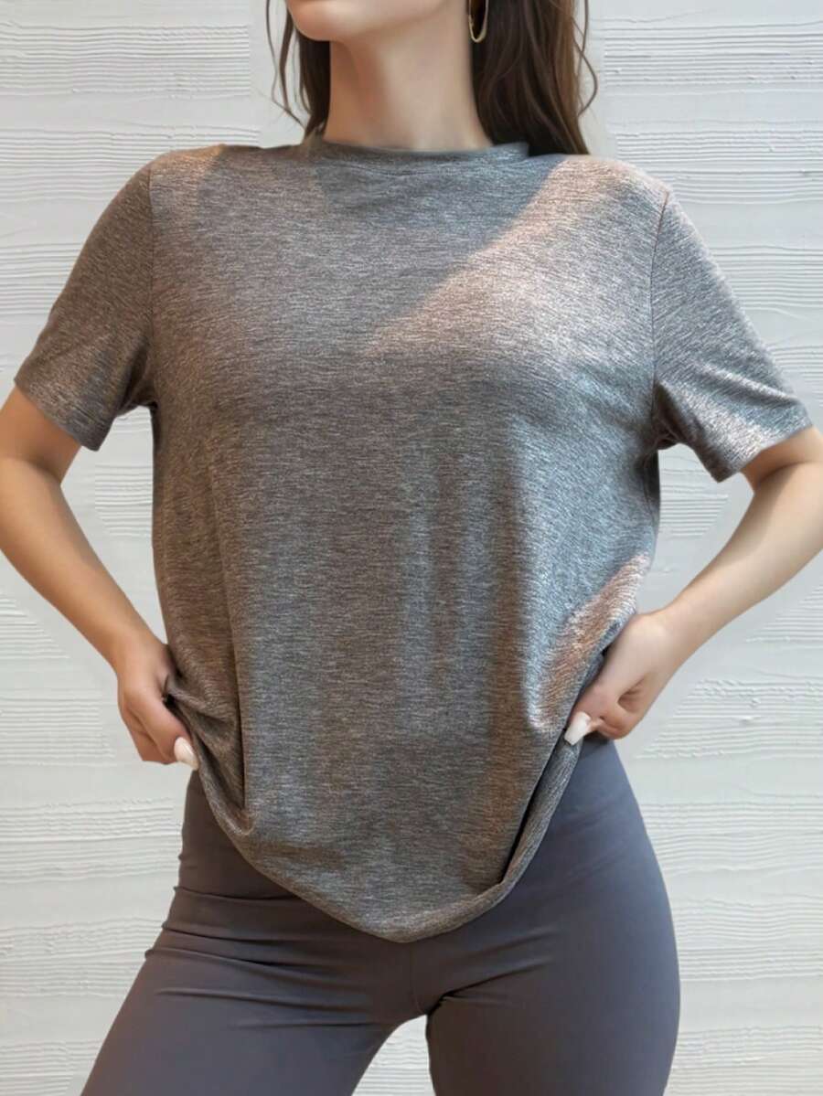 Camiseta de mujer de yoga, de manga corta, de sencillez, con suavidad y transpirabilidad, para deportes y uso casual - Gris Oscuro - Ver 1