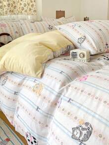 3/4pcs Ditsy Floral Bow Kitty Bedding Set (1*Duvet Cover + 1*Bed Sheet + 1/2*Pillowcase) Cherry Blossom Ditsy Floral, Cartoon Line Bear Print, Fashion Pattern, Soft Touch, Skin-Friendly Fabric, Machine Washable, Suitable For All Seasons, Duvet Cover & Pillowcase Without Filler - Multicolor - View 2