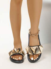 Sandali estivi da donna, stile vacanziero minimalista, decorati con fibbia metallica a triangolo, sandali con zeppa platform in stile fatato, adatti per passeggiate all'aperto e spiaggia