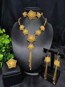 Set de 4 piezas de joyería de lujo con flecos florales chapados en oro para mujeres, incluye collar, aretes, brazalete, anillo, accesorios para bodas y fiestas, regalo para fiestas