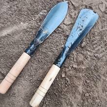 2pcs Heavy-Duty Metal Garden Shovels - Wooden Handles, Pointed Shovel And Flat Head Shovel,Ideal Tools For Weeding, Digging, Transplanting And Planting, Gardening Tool Set