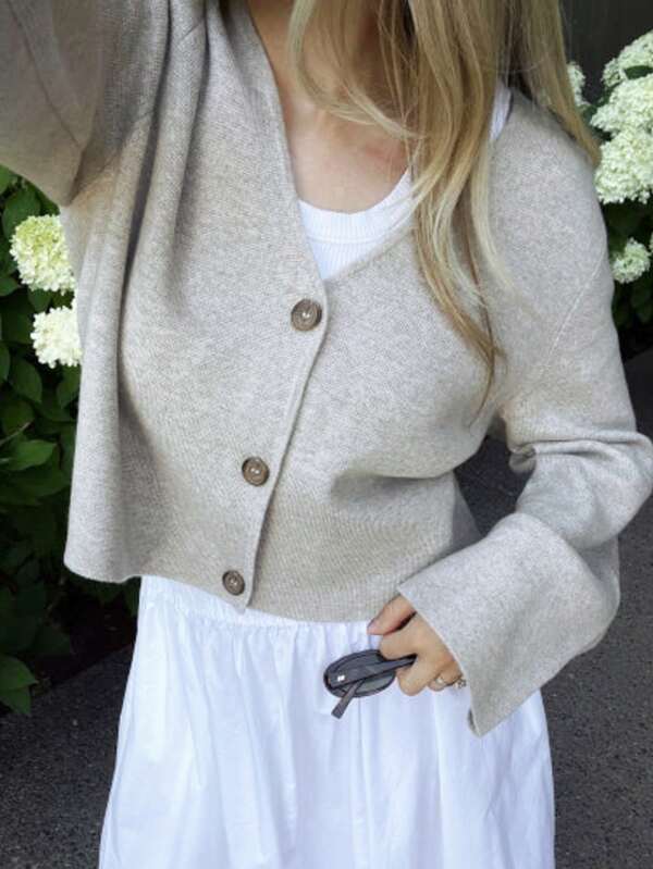 Women's Solid Color Elegant Button-Up Knit Cardigan, Autumn/Winter