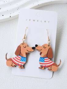1 par de pendientes con temática de perro salchicha en rojo, blanco y azul con elementos de la bandera americana, pendientes de moda únicos excelentes para regalos de fiestas festivas