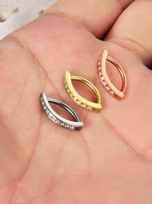 1 stuk charmante navelpiercing met zirkonia, geperforeerd voor dames, maat 14G, binnendiameter 10 mm en 12 mm, geschikt voor piercings in meerdere delen, zoals lippiercings, neusringen, neus, oren en navel. Het ultrapraktische scharnier voorkomt wrijving in kleding, waardoor het geschikt is voor werk, sport, wandelen, zwemmen en meer. Zeer geschikt voor dansvoorstellingen, strandfotografie en dagelijks gebruik.