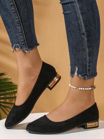 Flat Slip-On Pointed Toe Shoes For Women, New Soft Bottom Loafers, Low Heel Non-Slip Casual Shoes, Black Fashion Lightweight Breathable Solid Color Flats (For Wide Feet, Buy One Size Up)