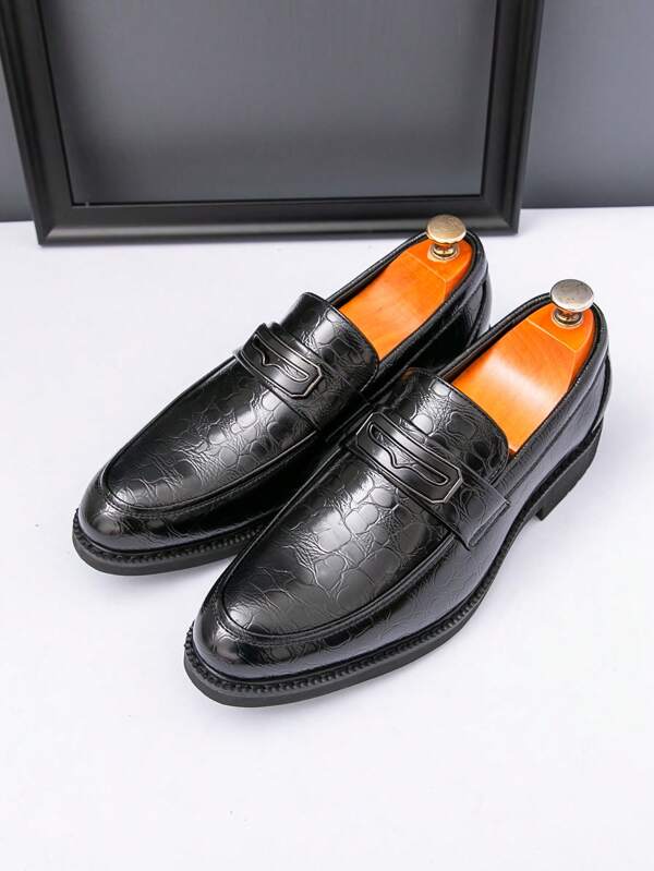 Sapatos de Couro Formais e Casuais de Bico Fino para Homens, Leves