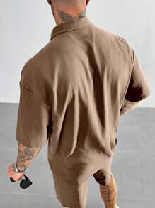 男士宽松落肩短袖衬衫，100%纯棉，纯色，宽松版型，立领，透气舒适，休闲日常度假复古风黑色衬衫，情侣沙滩度假衬衫 - 卡其色 - 查看 2