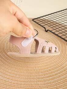 1 Pair Girls' Embroidered PU Hook And Loop Flat Fashion Versatile Breathable Sandals, Suitable For Summer - Pink - View 6