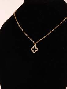 1 Stück Cut Out Kleeblatt Anhänger Halskette, kubischer Zirkonia Glücks Kleeblatt Anhänger, Kupfer kubischer Zirkonia Anhänger mit Edelstahl Kette, Edelstahl Schmuck, Geschenk für Frauen, Tägliches Accessoire