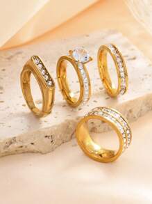 4 Stück Edelstahl Kristallring Set, zarte Mode Schmuckstücke geeignet für Männer und Frauen, für den täglichen Gebrauch, Feste, Dates, Verlobungen, Hochzeiten, Geschenke für Liebende, Familie