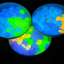 200 piezas de piedras de resina artificial que brillan en la oscuridad, piedras decorativas luminosas para jardín al aire libre y paisaje, accesorios creativos DIY, resistentes al agua y a golpes, multicolor, adecuadas para estanques, patios y senderos de Halloween