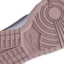 Nike DUNK LOW GS Casual Sneakers For Teenagers - Pink - View 5