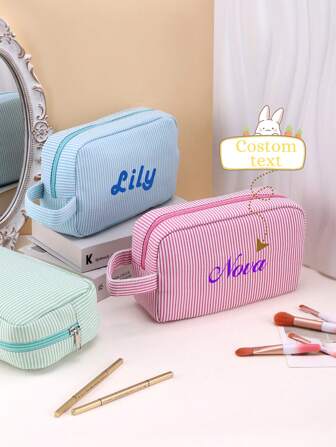 1 stuk geborduurde aangepaste cosmetische tas, gestreepte make-uptas met grote capaciteit, gestreepte monochrome make-uptas, multifunctionele reiscosmetische tas, toilettas voor dames, organizer voor dames, opbergruimte voor make-up, ideaal cadeau voor haar, vriendin, familie en vrienden voor jubilea.